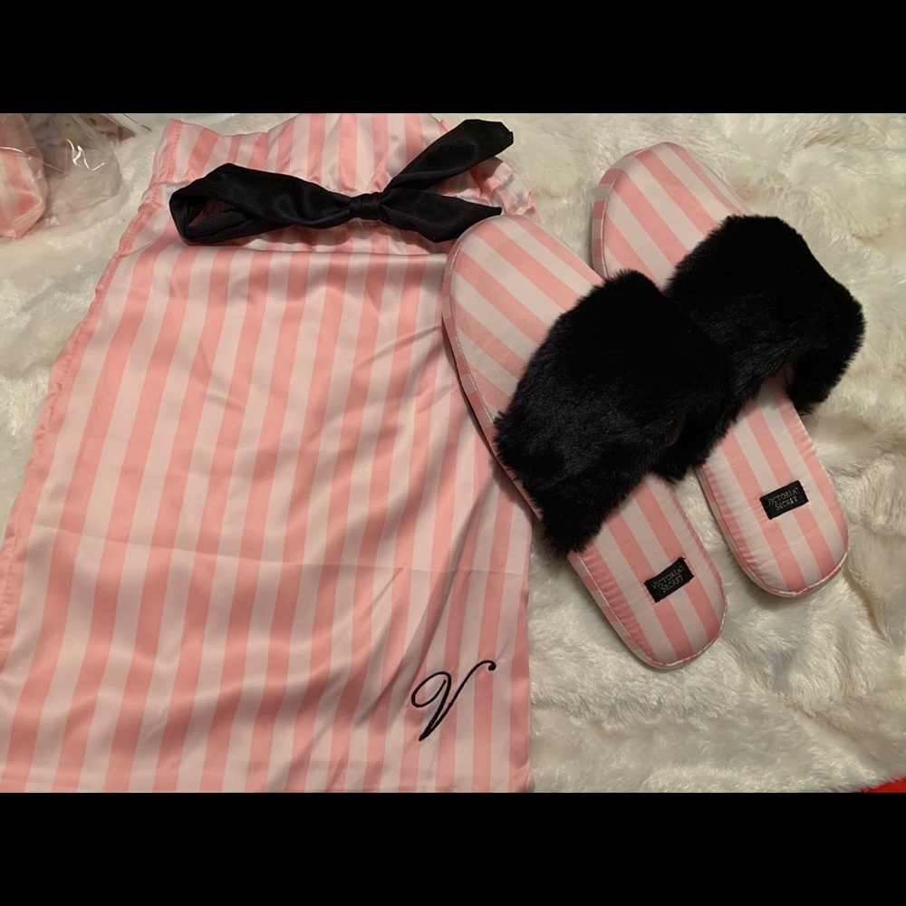 Victories secret slippers size large